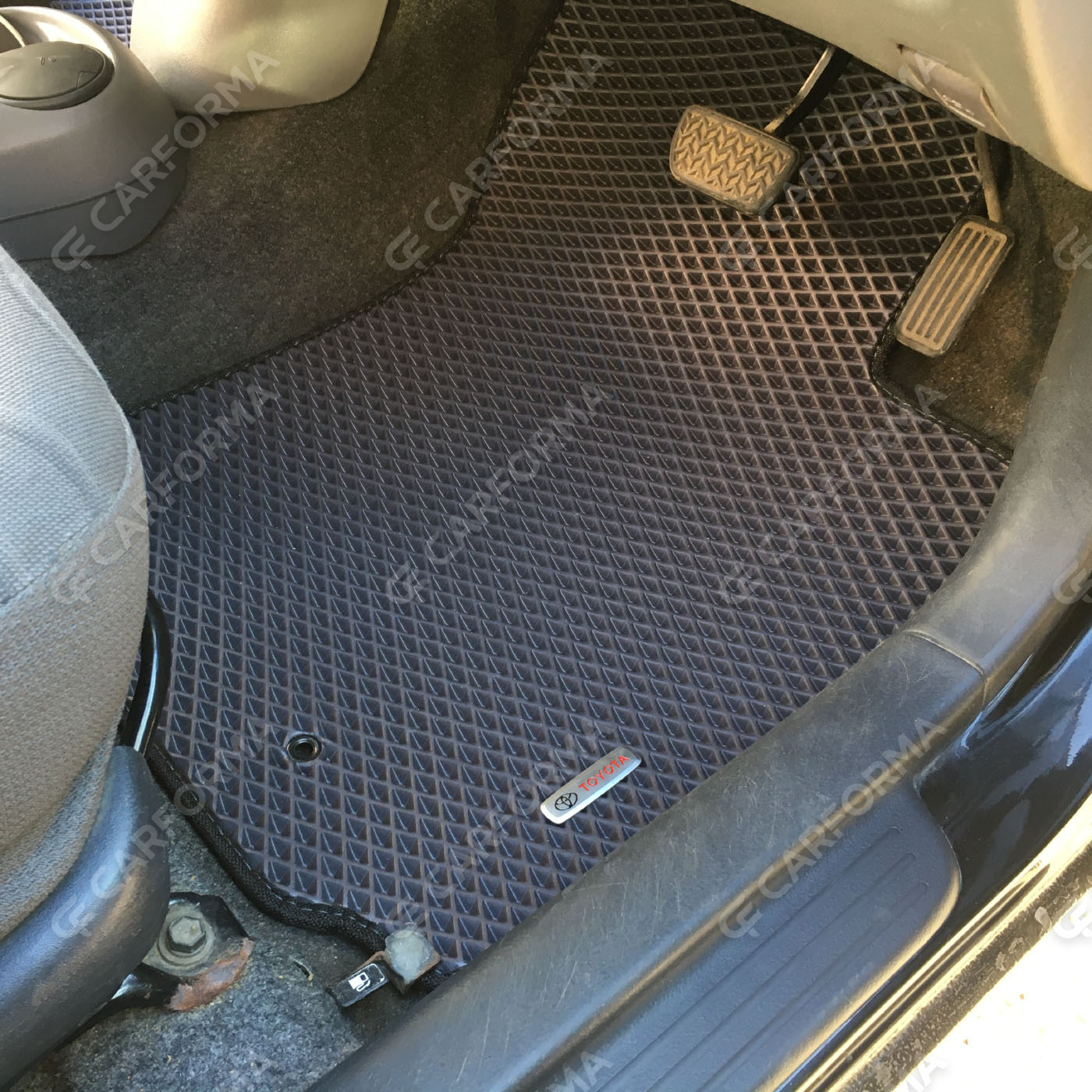 Ворсовые коврики на Toyota Vitz I 1998&nbsp;-&nbsp;2005 в Нальчике