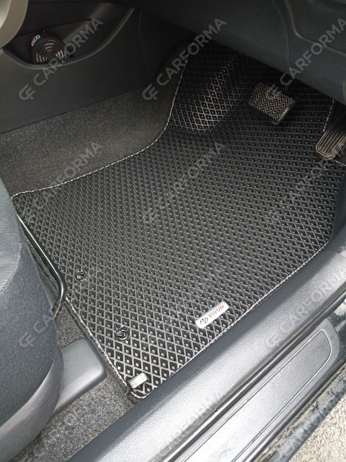 Коврики на Toyota Corolla Axio (E14) 2006&nbsp;-&nbsp;2012 в Нальчике