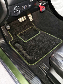 Ворсовые коврики на Dodge Challenger III 2008 - 2023 в Нальчике Ворсовые коврики на Dodge Challenger III 2008 - 2023 в Нальчике