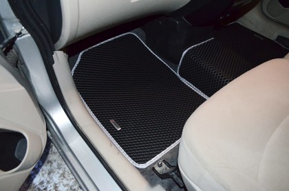 Ворсовые коврики на Mitsubishi Colt Plus VI 2004 - 2012 в Нальчике