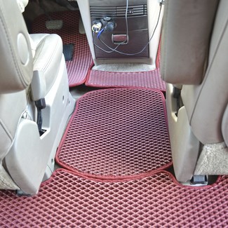 Коврики на Toyota Sienna II 2003 - 2010 в Нальчике