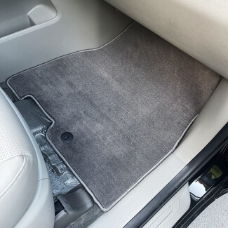 Ворсовые коврики на KIA Carnival III 7 мест 2014 - 2021 в Нальчике Ворсовые коврики на KIA Carnival III 7 мест 2014 - 2021 в Нальчике