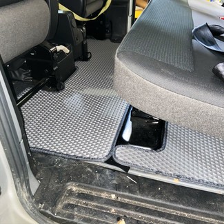 Коврики на Mitsubishi Delica D:3 2011 - 2019 в Нальчике