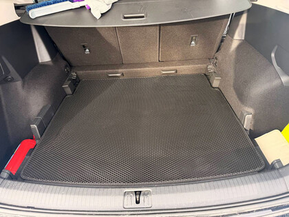 Коврики на Volkswagen Tiguan L 2020 - 2026 в Нальчике Коврики на Volkswagen Tiguan L 2020 - 2026 в Нальчике