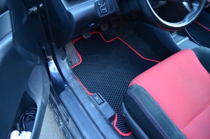 Коврики на Honda Civic VII 3d 2001 - 2006 в Нальчике