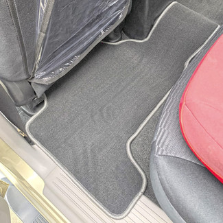 Коврики на Mitsubishi Montero Sport II 2008 - 2016 в Нальчике