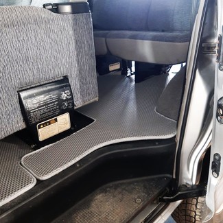 Ворсовые коврики на Mitsubishi Delica 4 1994 - 2007 в Нальчике