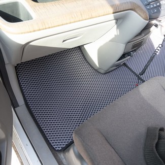 Коврики на Honda StepWGN V 2015 - 2022 в Нальчике