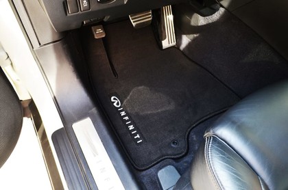 Ворсовые коврики на Infiniti QX70 2013 - 2019 в Нальчике