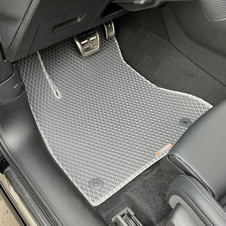 Ворсовые коврики на Audi Q5 III 2024 - 2026 в Нальчике Ворсовые коврики на Audi Q5 III 2024 - 2026 в Нальчике