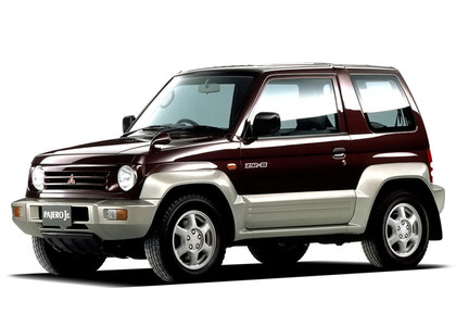 Коврики на Mitsubishi Pajero Junior 1995 - 1998 в Нальчике