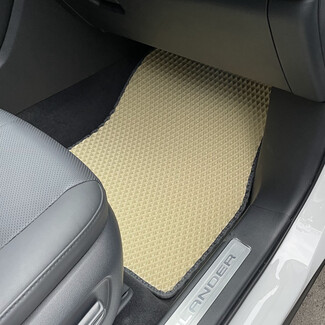 Ворсовые коврики на Toyota Crown Kluger 2021&nbsp;-&nbsp;2026 в Нальчике