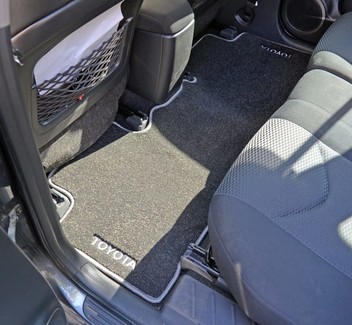 Коврики на Toyota Rav4 III 2006 - 2013 в Нальчике