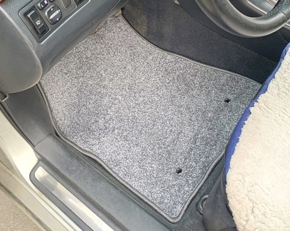 Коврики на Toyota Avensis II 2002 - 2008 в Нальчике