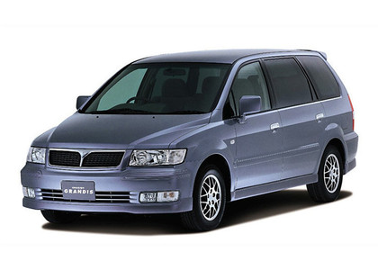 Коврики на Mitsubishi Chariot Grandis 1997 - 2003 в Нальчике