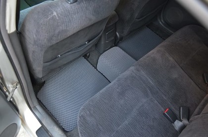 Ворсовые коврики на Toyota Allion I 2001 - 2007 в Нальчике