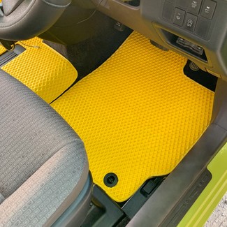 Ворсовые коврики на Toyota Porte II 2012 - 2020 в Нальчике