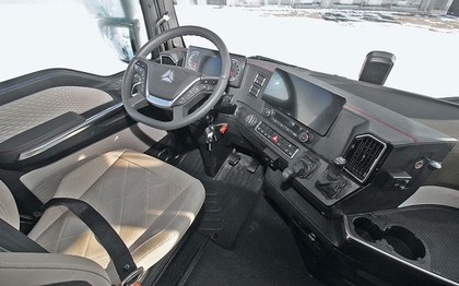 Ворсовые коврики на Howo Sinotruk Sitrak C7H MAX 2023 - 2025 в Нальчике