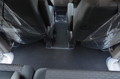 Коврики на Toyota Noah (R60) 2001 - 2007 в Нальчике