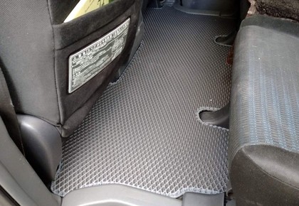 Коврики на Toyota Noah (R70) 2007 - 2013 в Нальчике