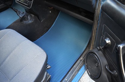 Коврики на Lada (ВАЗ) 2101, 2102, 2103, 2104, 2105, 2106, 2107 1970 - 2012 в Нальчике