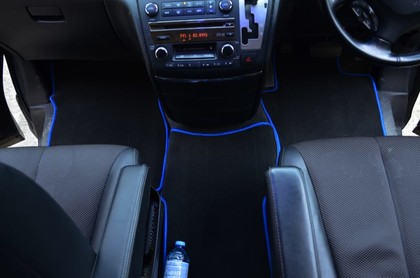 Ворсовые коврики на Nissan Elgrand (E51) 2002 - 2010 в Нальчике