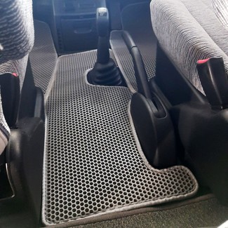 Ворсовые коврики на Mitsubishi Delica 4 1994 - 2007 в Нальчике
