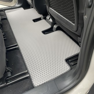 Ворсовые коврики на Citroen C4 Picasso II 2013 - 2018 в Нальчике