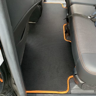Коврики на Toyota Sienta II 2015 - 2022 в Нальчике