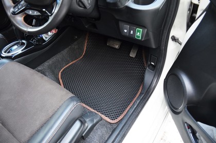 Коврики на Honda Fit Shuttle 2011 - 2015 в Нальчике