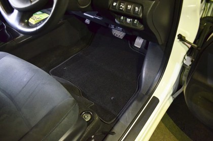 Коврики на Nissan Leaf (AZE0) 2012 - 2017 в Нальчике