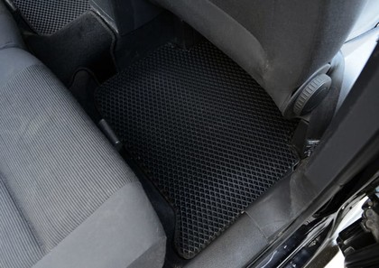 Коврики на Volkswagen Touran 2003 - 2015 в Нальчике
