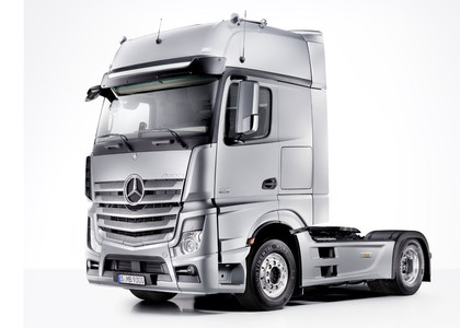Ворсовые коврики на Mercedes Actros MP4 MP5 тягач GigaSpace 2011 - 2025 в Нальчике