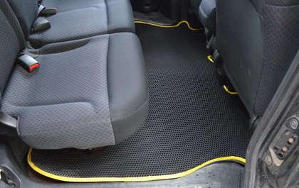 Ворсовые коврики на Honda Mobilio Spike 2002 - 2008 в Нальчике