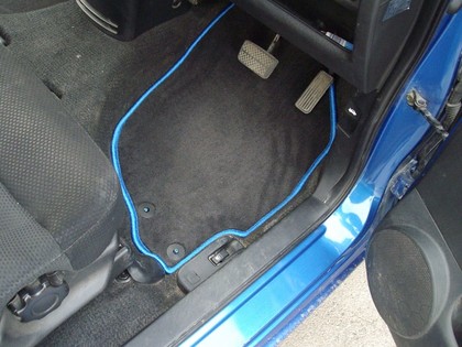 Ворсовые коврики на Honda Mobilio Spike 2002 - 2008 в Нальчике