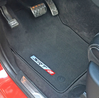 Коврики на Jeep Grand Cherokee (WK2) 2010 - 2022 в Нальчике