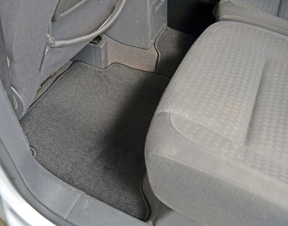 Коврики на Volkswagen Touran 2003 - 2015 в Нальчике