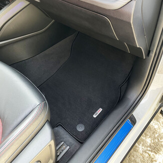 Ворсовые коврики на Audi Q2L 2016 - 2026 в Нальчике Ворсовые коврики на Audi Q2L 2016 - 2026 в Нальчике