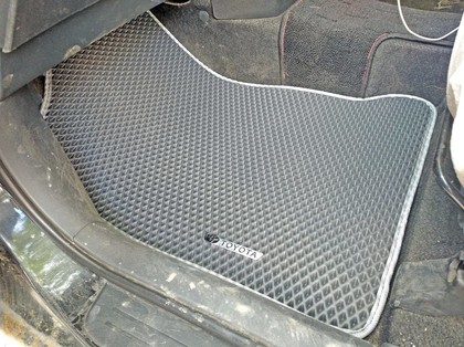 EVA коврики на Toyota Wish I 2003 - 2009 в Нальчике