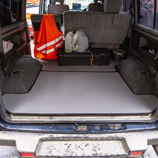 Коврики на Mitsubishi Delica 3 1986 - 1999 в Нальчике