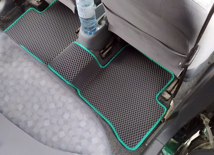 Коврики на Toyota Echo 1999 - 2006 в Нальчике