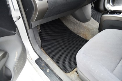 Коврики на Toyota Prius (20) 2004 - 2009 в Нальчике