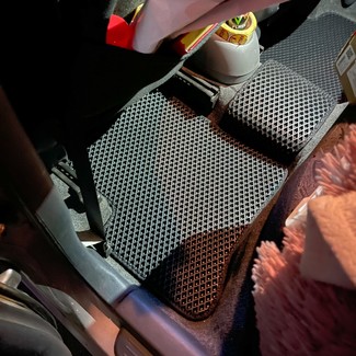 Ворсовые коврики на Toyota Vitz I 1998 - 2005 в Нальчике