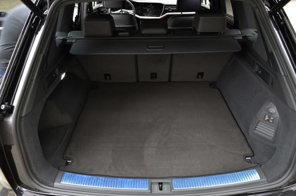 Коврики на Volkswagen Touareg III 2018 - 2025 в Нальчике