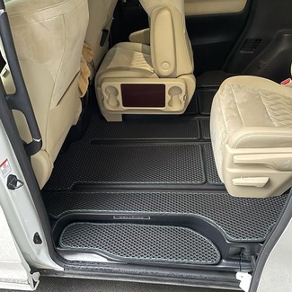 EVA коврики на Toyota Vellfire (H30) 2015 - 2023 в Нальчике