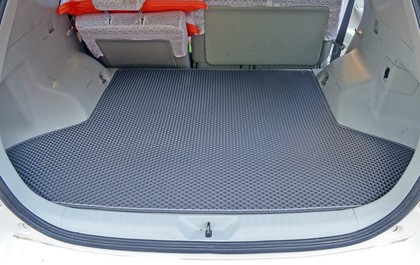 EVA коврики на Toyota Prius Alpha 2011 - 2021 в Нальчике