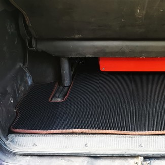 Коврики на Toyota Hiace (H100) 1989 - 2005 в Нальчике