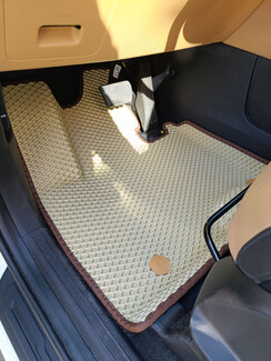 Ворсовые коврики на KIA Carnival IV 7 мест с оттоманками 2020&nbsp;-&nbsp;2026 в Нальчике