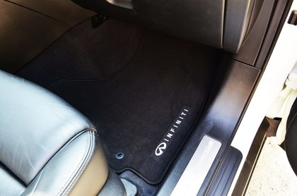 Ворсовые коврики на Infiniti QX70 2013 - 2019 в Нальчике