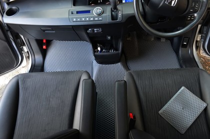 Коврики на Honda Freed Spike 2010 - 2016 в Нальчике